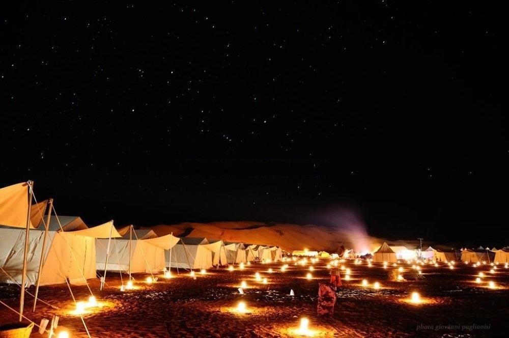 Camp Mars Hotel Дуз Стая снимка