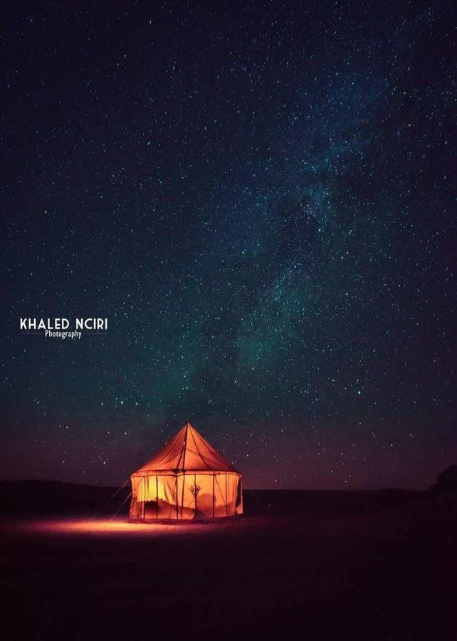 Camp Mars Hotel Дуз Екстериор снимка